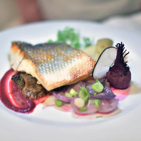 Restaurant De La Tour Hotel